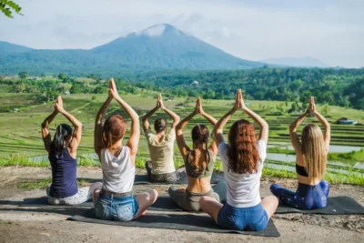 Top 6 Yoga Teacher Training schools in Rishikesh